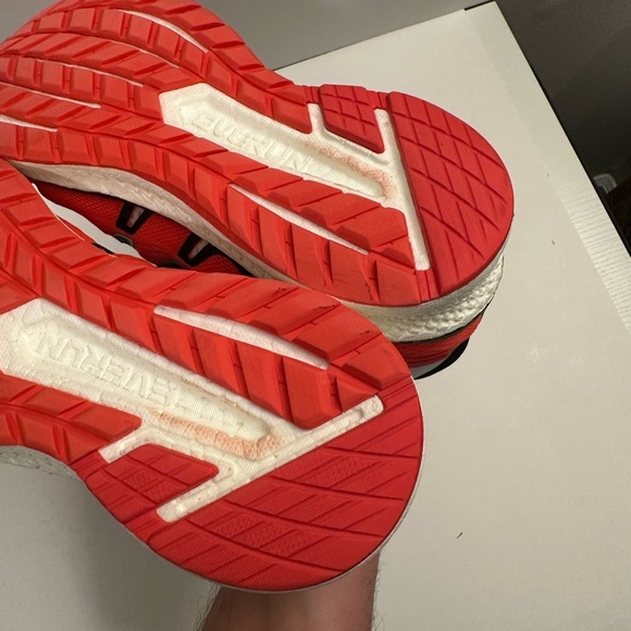 Saucony Women’s Triumph Iso 4 Vizi Red/Blk/Wht [S10413-2] Size 8.5 - Picture 10 of 16